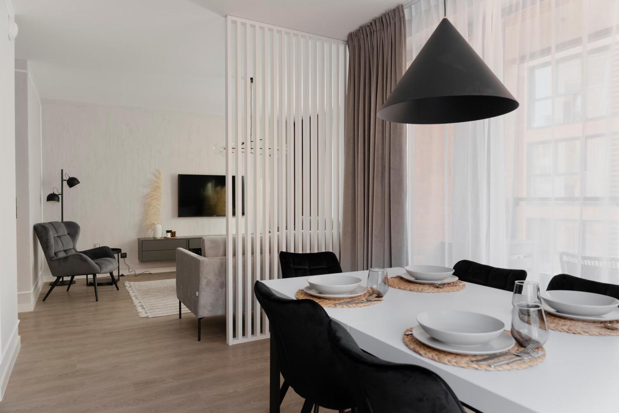 Scala 60D City Center Apartments With Parking By Lion Apartments Гданьск Экстерьер фото