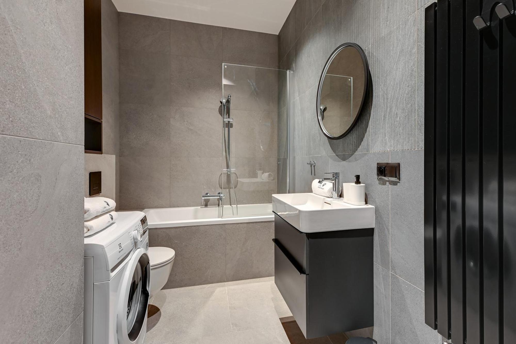 Scala 60D City Center Apartments With Parking By Lion Apartments Гданьск Экстерьер фото